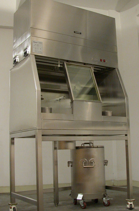 600266 TC Laminar Flow Hood