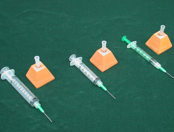 600119 NeRD Needle Capper